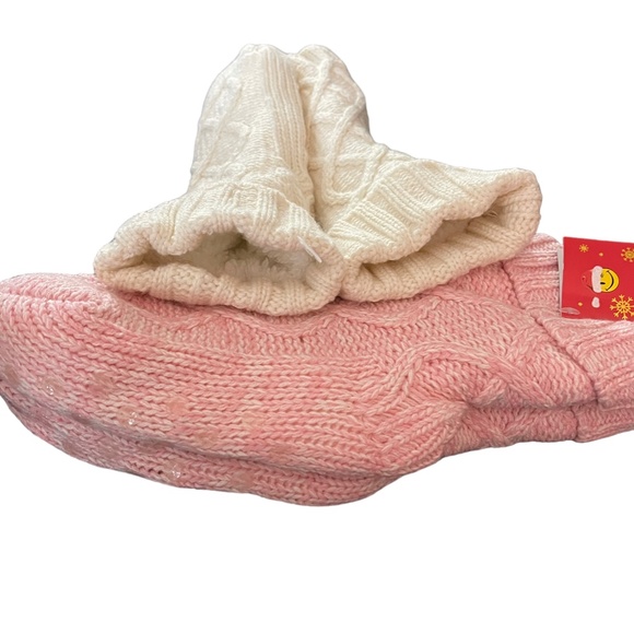 2 Pairs Joe Boxer Fleece lined Insulated Socks with Skid Dots on the Bottom NEW - Picture 3 of 12